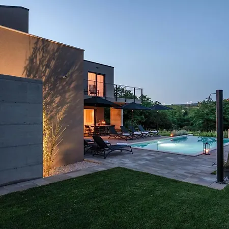Perlin Villa *